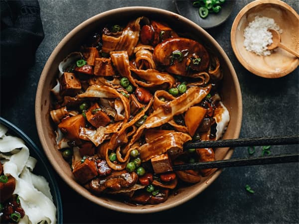 Black Bean Sauce Noodles