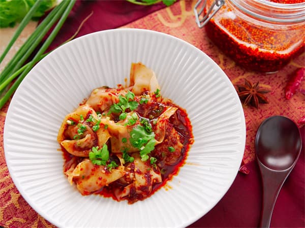Spicy Wontons in Chili Oil