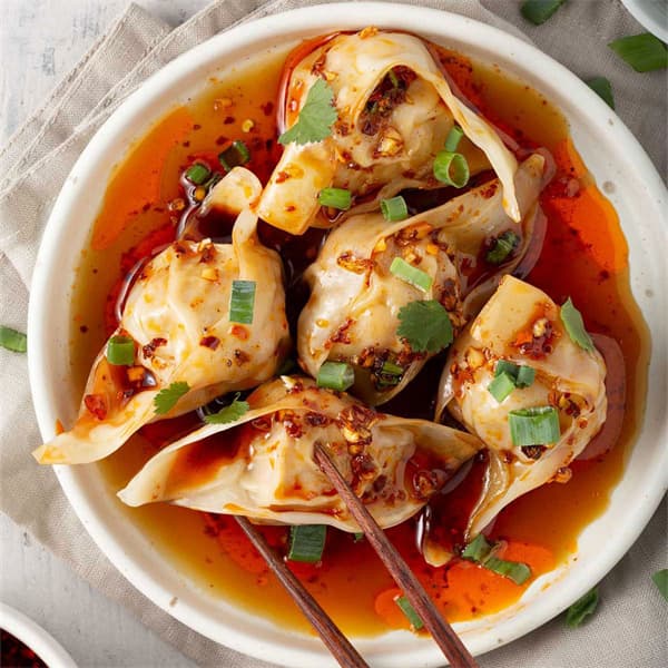Spicy Wontons in Chili Oil