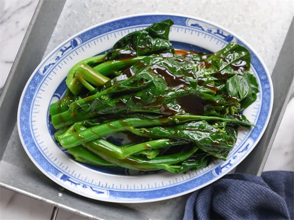 Stir-fried Chinese Broccoli with Oyster Sauce