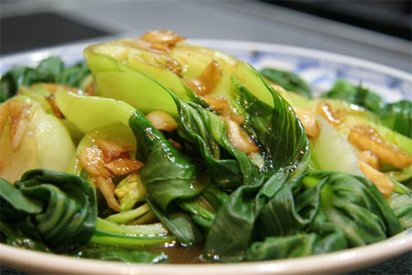 Stir-fried Chinese Cabbage with Garlic