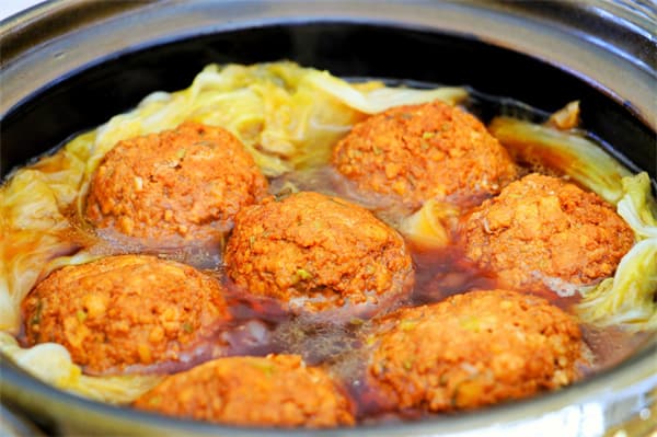 Tomato Lion's Head Meatballs