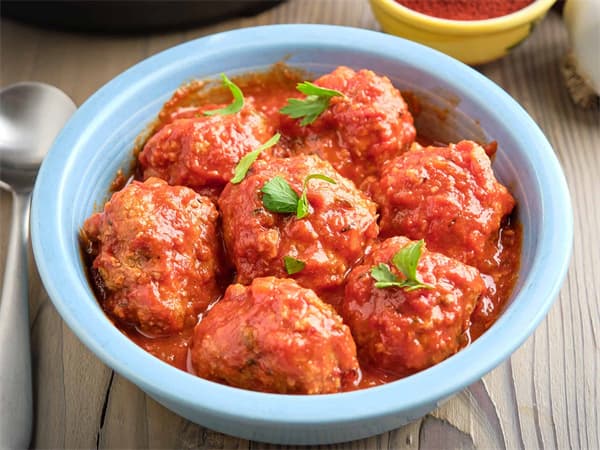 Tomato Lion's Head Meatballs