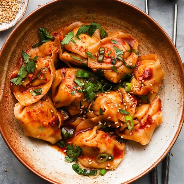 Wontons in Spicy Sauce