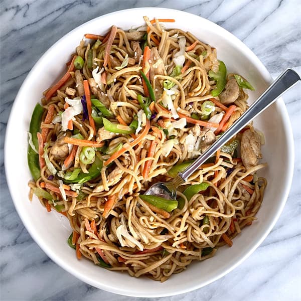 Chicken and Vegetable Chow Mein