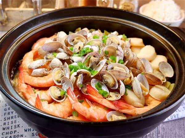 Clay Pot Seafood Hot Pot