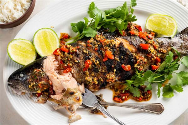 Grilled Fish with Chili Sauce