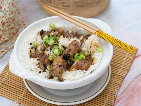 Steamed Pork Ribs with Rice