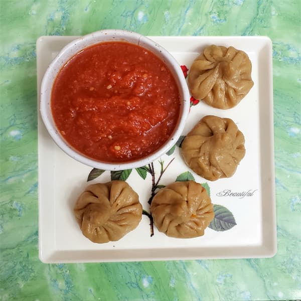Paneer Momos with Spicy Kashmiri Chutney